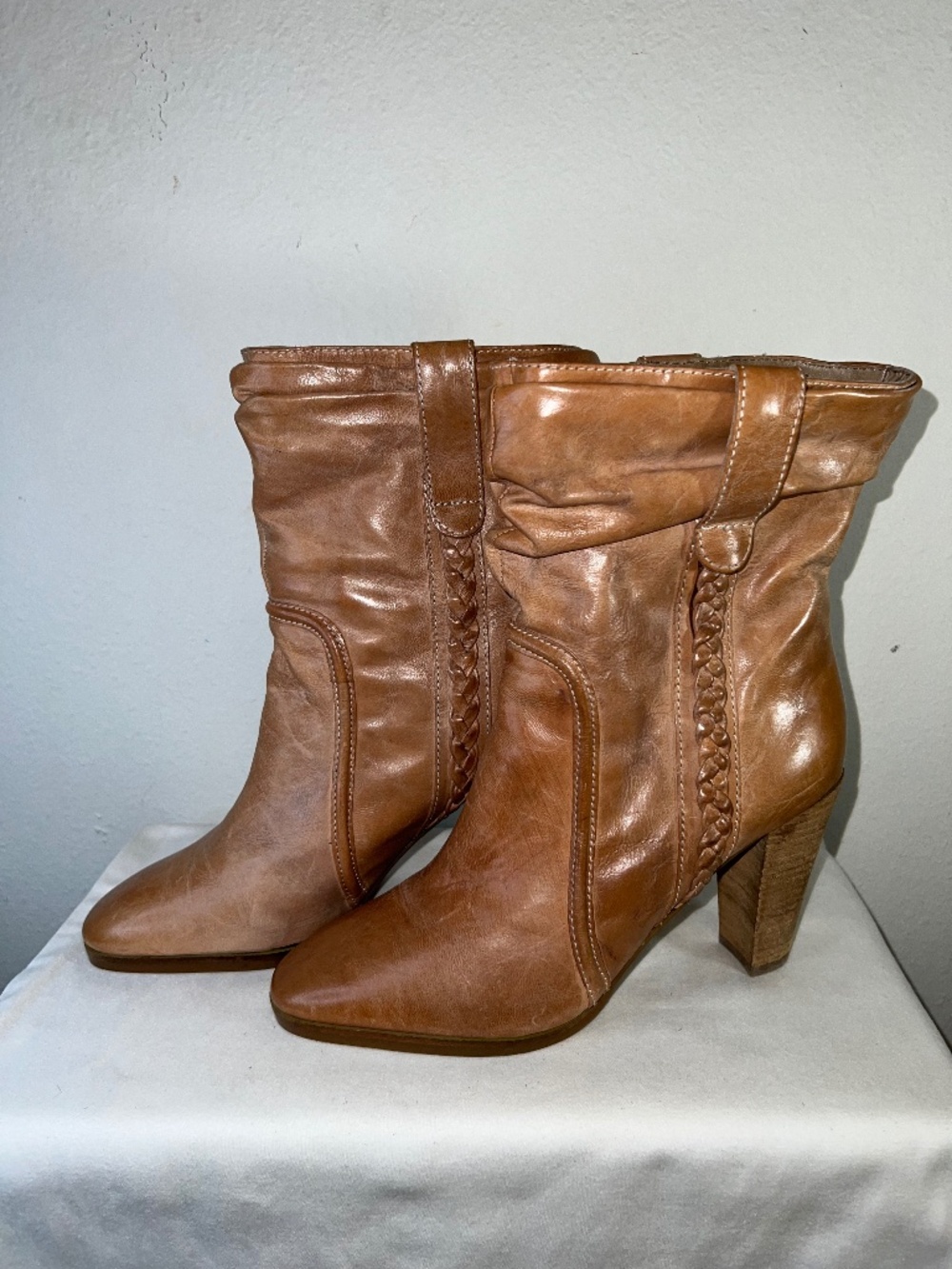 7 For All Mankind Pierce Tan Ankle Boot Size 8.5